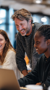 Trainer zeigt Lernenden KI-Tools